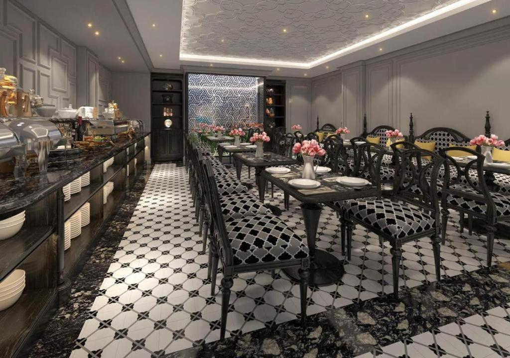 Bay Luxury Hotel Ханой Екстериор снимка