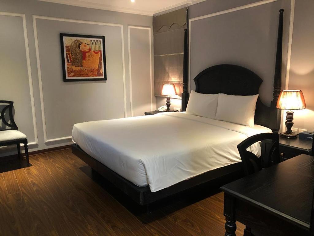 Bay Luxury Hotel Ханой Екстериор снимка